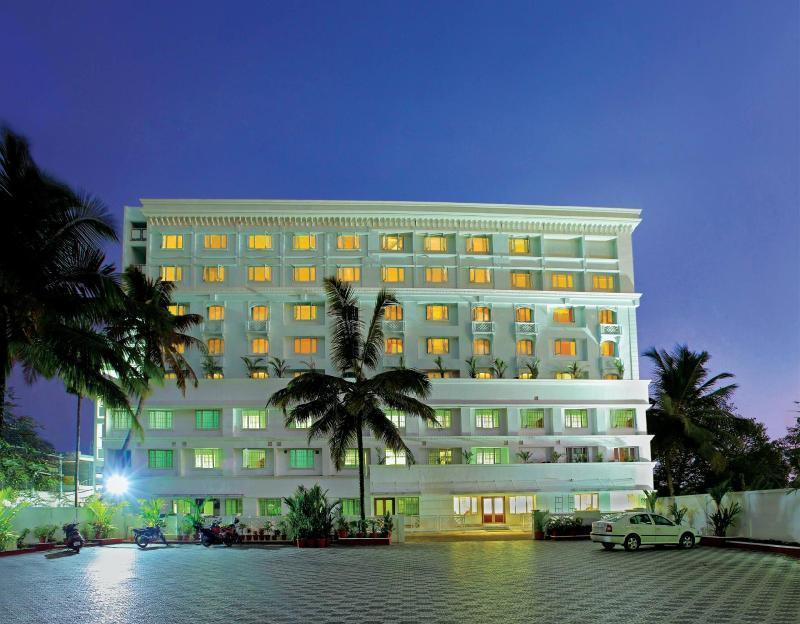 Hotel Airlink Castle Nedumbassery Exterior foto